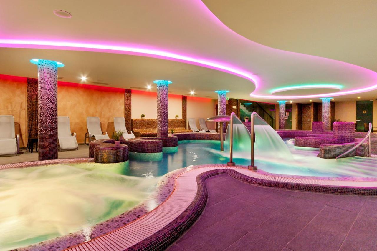 To Wellness Hotel Bánk Eksteriør billede
