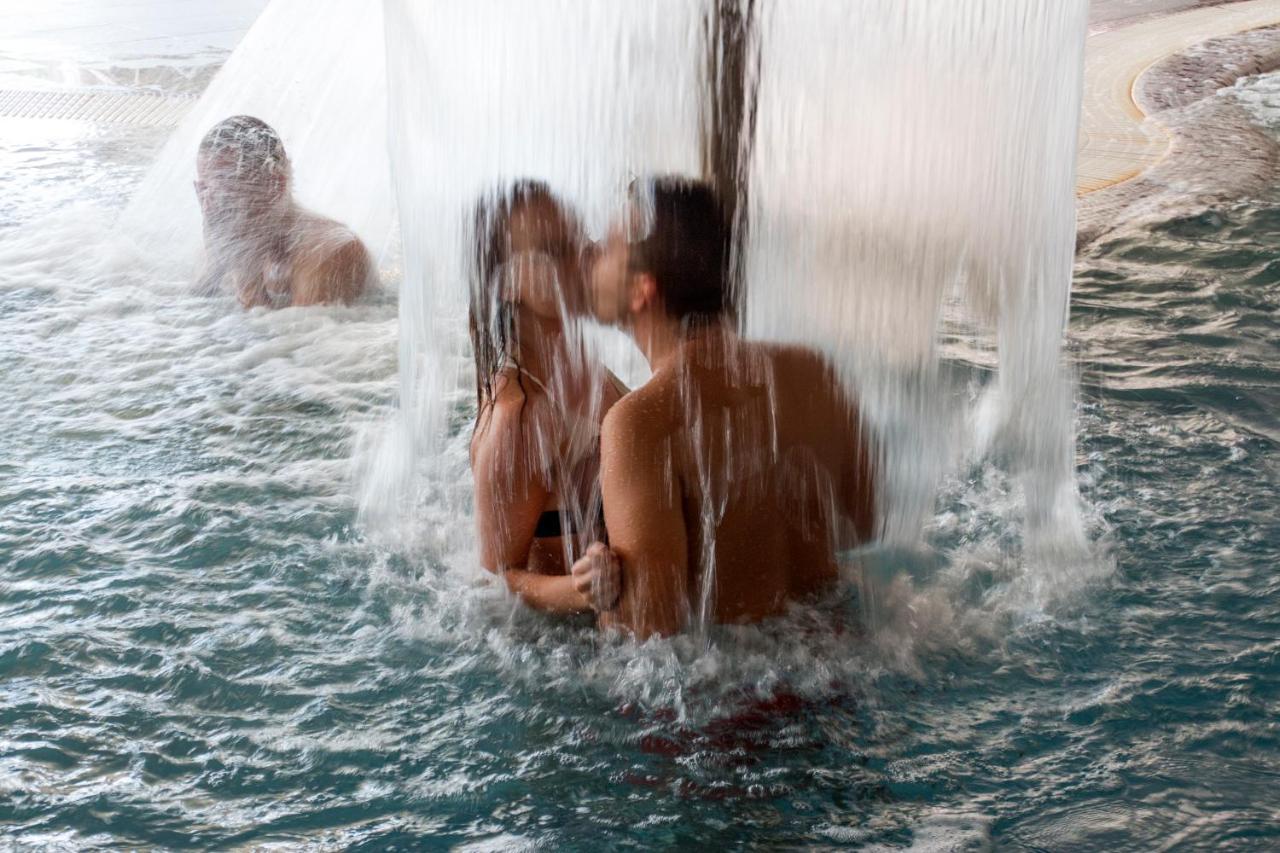 To Wellness Hotel Bánk Eksteriør billede