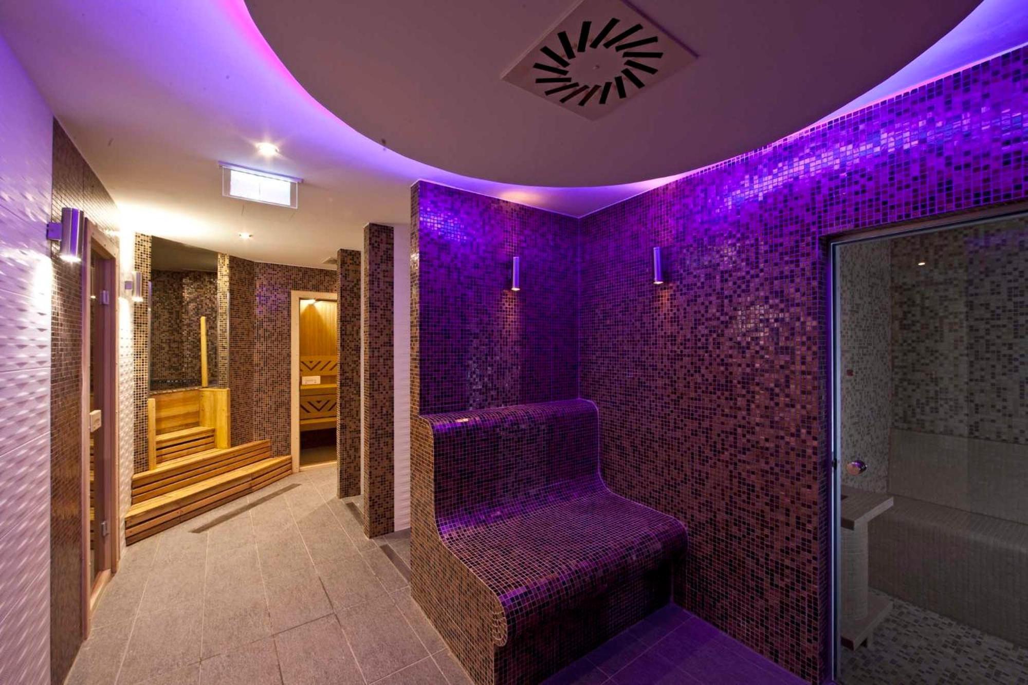 To Wellness Hotel Bánk Eksteriør billede